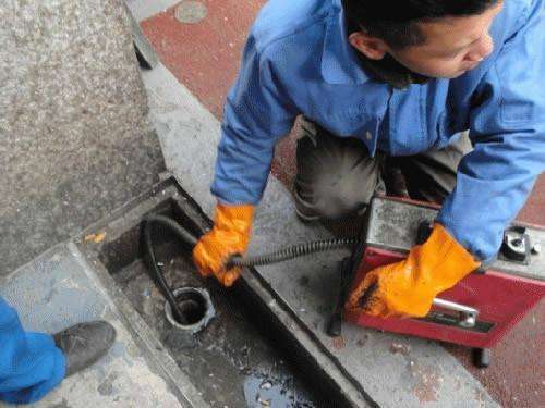 黄龙疏通下水道